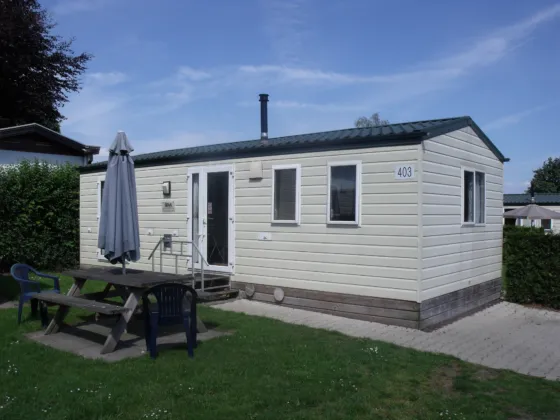 4pers Mobile Home buiten zijaanzicht 2014